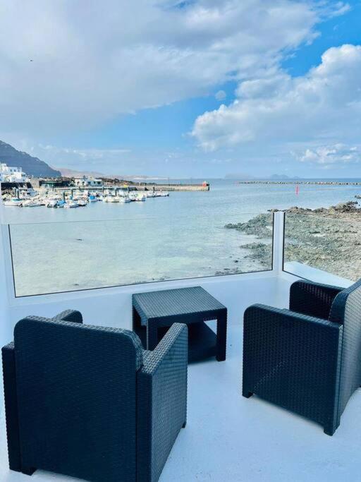 Orzola Oceanviews Leilighet Eksteriør bilde